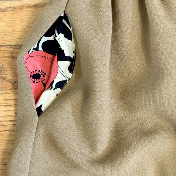 Doucette Duvall Sleeveless Mini Dress w/ White Buttons Down Back & Pockets (EUC) - Picture 6 of 12